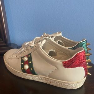 Gucci Tennis Shoes size 39